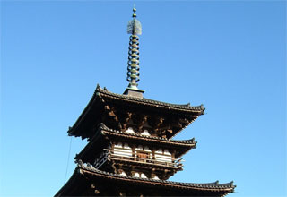 国宝薬師寺東塔大修理落慶 東塔内陣特別公開